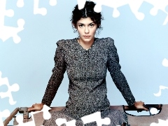 szary strój, Audrey Tautou