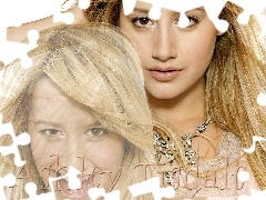 Blondynka, Ashley Tisdale