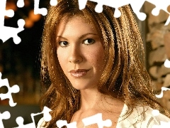 Nikki Cox