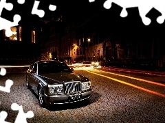 Deptak, Nocą, Bentley Arnage