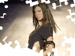 czarny top, Adriana Lima