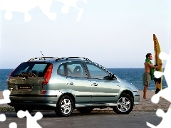Nissan Almera Tino