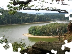 Las, Skały, Rzeka