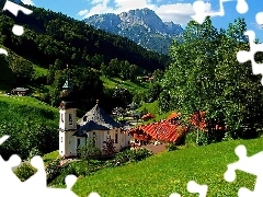 Drzewa, Łąka, Góry, Kościół