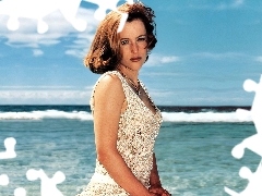 Gillian Anderson