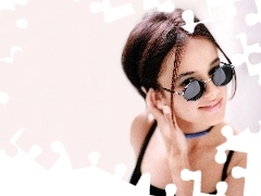 czarny top, okulary, Alizee