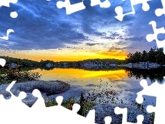 Zachód Słońca, Kamienie, Jezioro