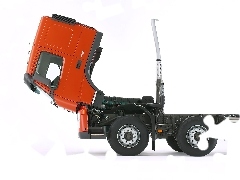 Od warta, Maska, Ciężarówka Volvo