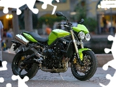 Triumph Street Triple, Naked