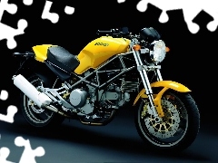 Ducati Monster 695, żółty