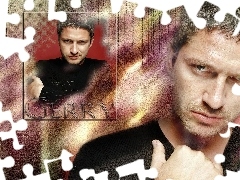 czarna koszulka, Gerard Butler