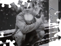 butelka, śnieg, Dominic Monaghan