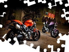 Miasto, Ducati Monster 1100