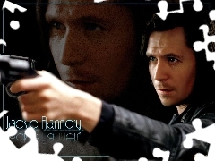 pistolet, niebieskie oczy, Gary Oldman