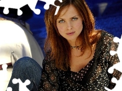 Izabella Scorupco, spojrzenie