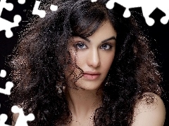 Adah Sharma, Urocza