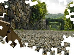 Kamienista, Droga, Danbo