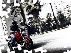 Monster 695, Ducati