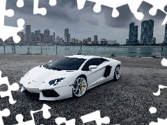Aventador, Miasto, Lamborghini