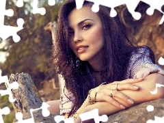 Cristina Brondo, Biżuteria, Piękna, Brunetka
