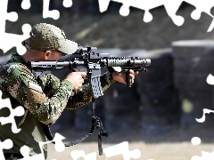 Karabin, Cel, Żołnierz