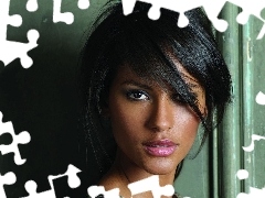 Emanuela De Paula, Portret, Brunetka, Twarz