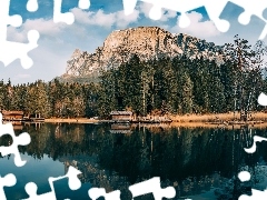 Drewniane, Trawy, Góry, Zabudowania, Jezioro