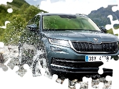 Kamienie, Woda, Skoda Kodiaq, Rozbryzgująca