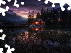 Jezioro, Kanada, Góry, Noc, Dom, Park Narodowy Yoho