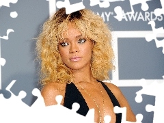 Tatuaż, Rihanna, Piosenkarka