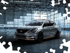 Nissan Versa, Tiida