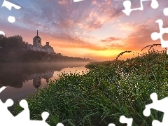 Wschód słońca,  Rzeka, Trawy, Pajęczyna, Mgła, Cerkiew