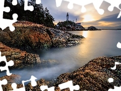 Latarnia morska Point Atkinson, Drzewa, Vancouver, Wschód s