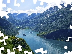 Statki, Góry, Drzewa, Norwegia, Lasy, Fiord Geirangerfjorde
