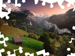 Wschód słońca, Alpy Berneńskie, Drzewa, Kanton Berno, Lasy, Góry, Dolina Lauterbrunnental, Szwajcaria, Wengen, Domy