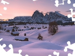 Domki, Płaskowyż Seiser Alm, Dolomity, Mgła, Góry Sassol