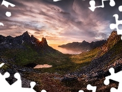 Góry, Wyspa, Wschód słońca, Senja, Norwegia, Morze, Chmu