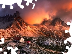 Tre Cime di Lavaredo, Włochy, Domy, Chmury, Dolomity, Góry