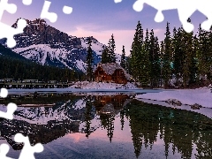 Emerald Lake, Zima, Most, Dom, Drzewa, Kanada, Prowincja Kol