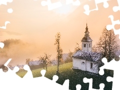 Przebijające światło, Kościół św Primusa i Felicjana,