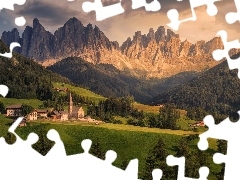 Lasy, Dolomity, Wieś Santa Maddalena, Kościół, Dolina Va
