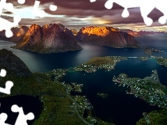 Rozświetlone, Szczyty, Wioski, Góry, Domy, Lofoty, Norwegi