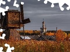 Wiatrak, Jesień, Region archangielski, Rosja, Wieś Kimzha, Cerkiew
