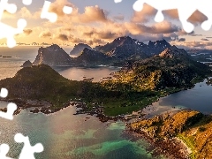 Morze, Góry, Okręg Nordland, Norwegia, Gmina Vestvagoy, Lo