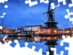 Haarlem, Holandia, Rzeka Spaarne, Domy, Wiatrak De Adriaan