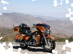 Przednia, Harley-Davidson FLHTCU, Owiewka