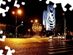 Nocą, Hotel, Miasto