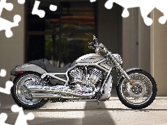Harley Davidson V-Rod, Prawa, Strona