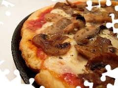 Grzyby, Pizza