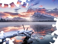 Drzewa, Jezioro, Ĺnieg, Alberta, GĂłry, Zima, KĹody, Kanada, Park Narodowy Banff, Las